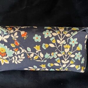 Vera Bradly Eye Glass case